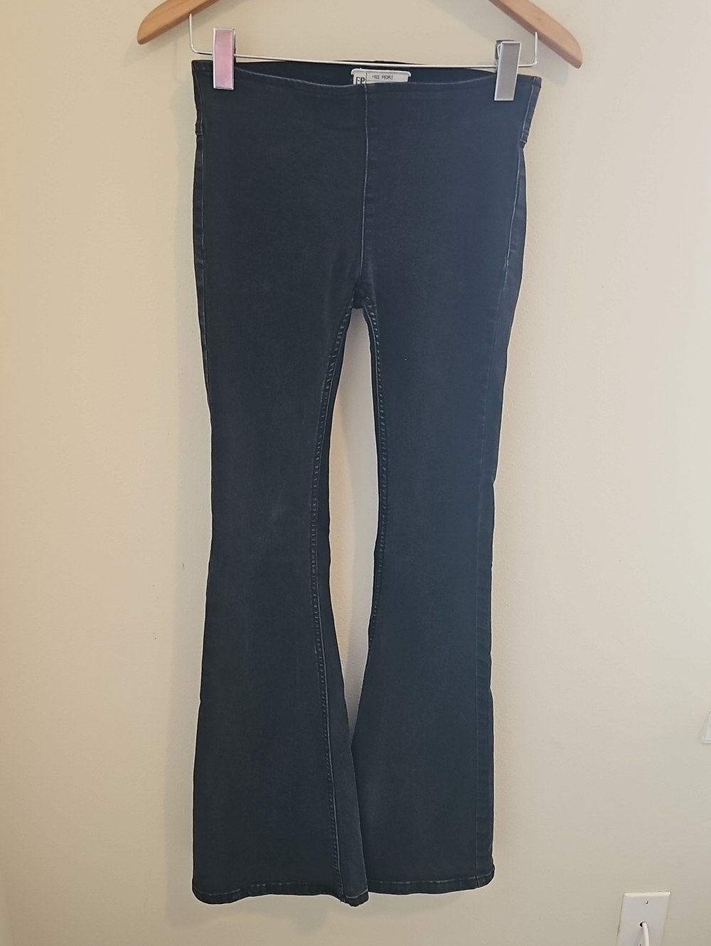 Free‎ People Washed Black High-Rise Flare Jeans. Size 25.